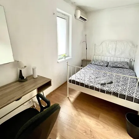 Comfy, Nice And Small Room In Krakow Exterior photo